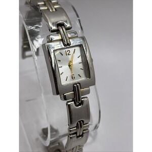 Women's Quartz Watch Silver Tone 19mm Case 7" Band- New‎ Battery